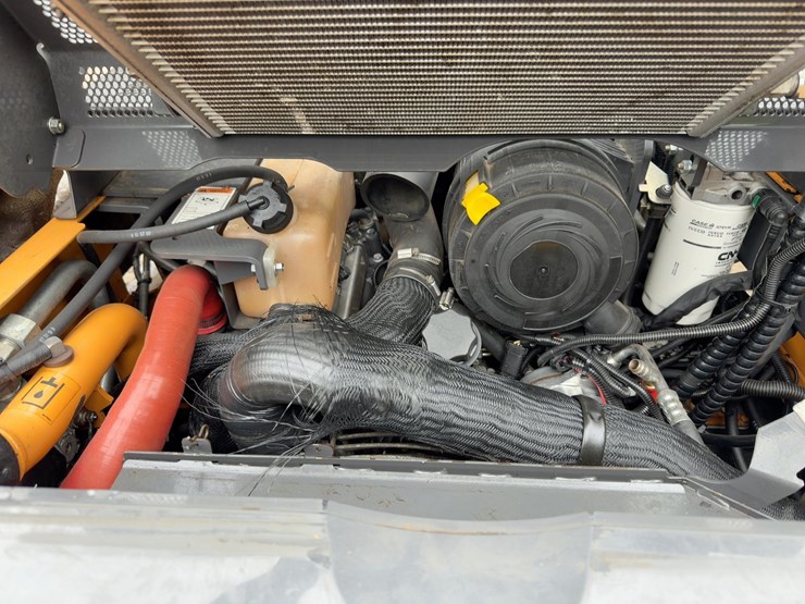 2013-case-sv250-image-16