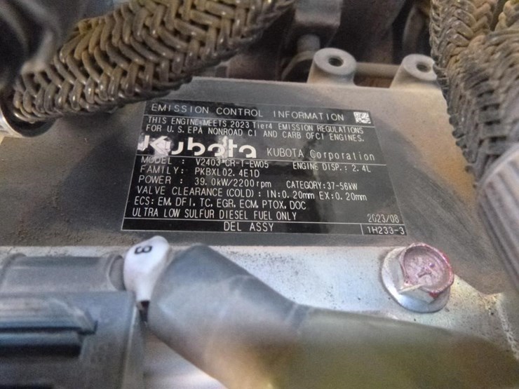 2024-takeuchi-tb257fr-image-36