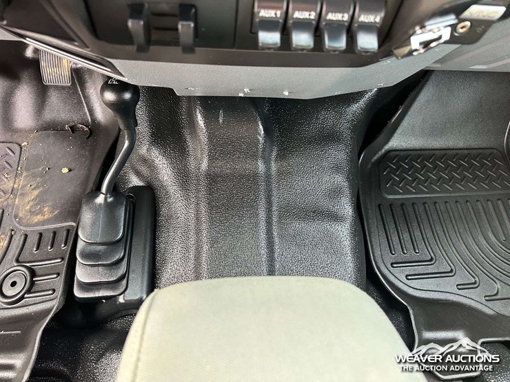 2016-ford-f550-image-22