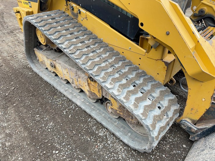2020-caterpillar-299d2-xhp-image-12