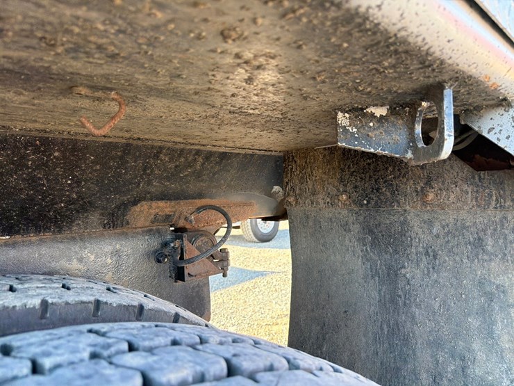 2018-western-star-4700-image-26