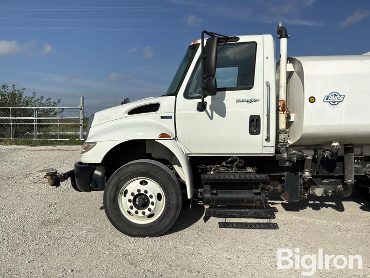 2012-international-durastar-4400-image-10