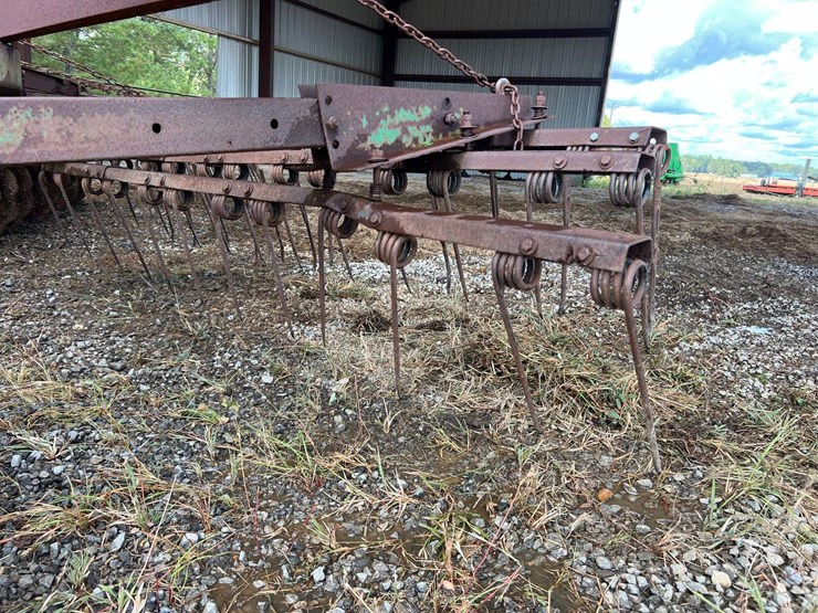 john-deere-210-image-16