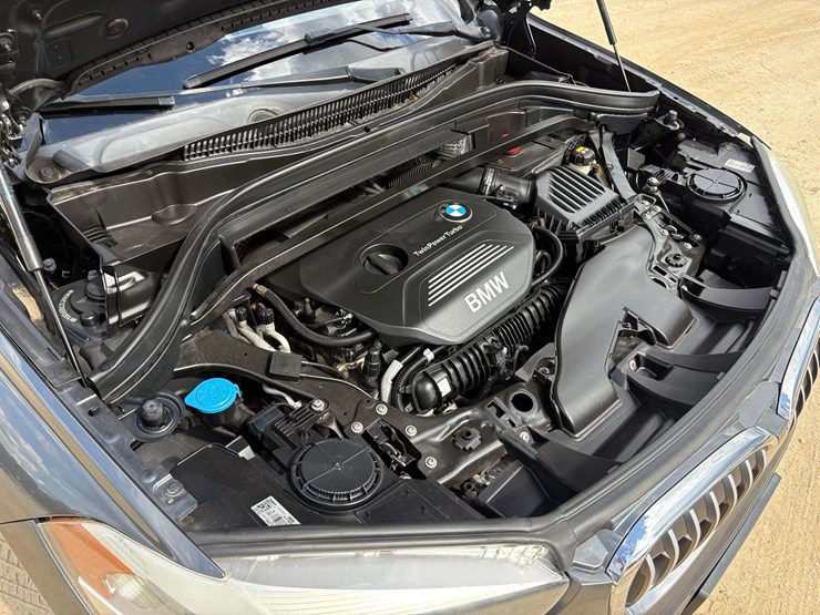 2016-bmw-x1-image-24