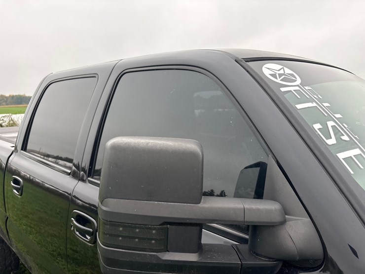 2003-chevrolet-2500-image-26