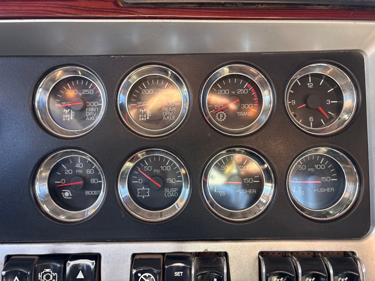 2009-kenworth-t800-image-97