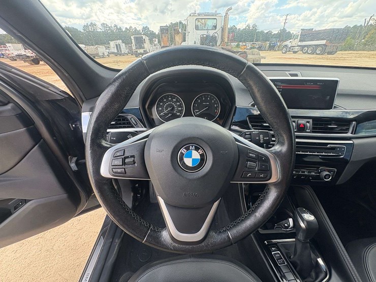 2016-bmw-x1-image-12