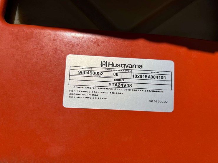 husqvarna-yta24v48-24-hp-48"-riding-lawn-tractor-(473-hours)-image-19