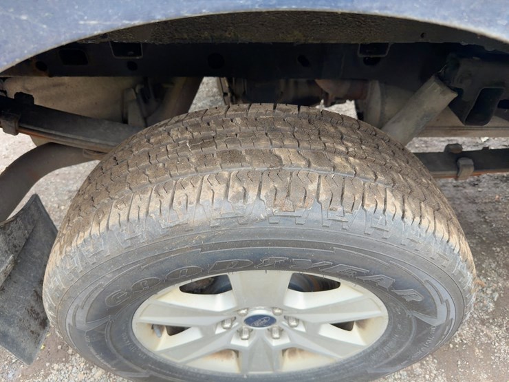2019-ford-f150-xlt-image-9