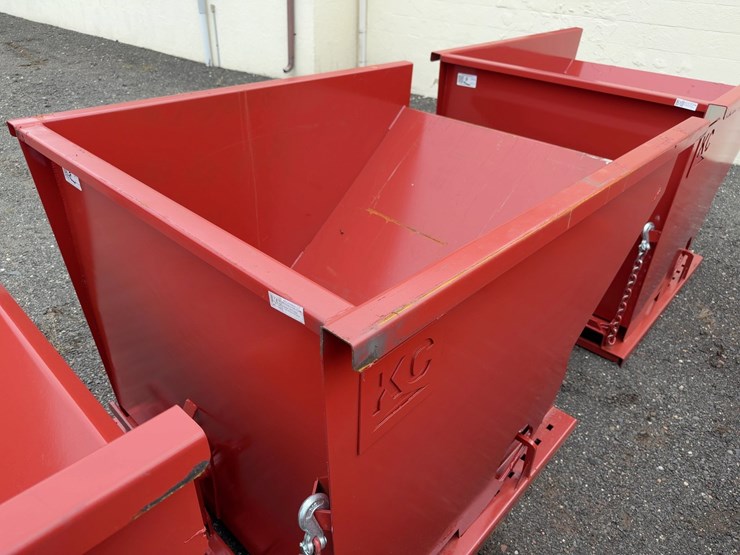 2-yard-self-dumping-hopper-image-4