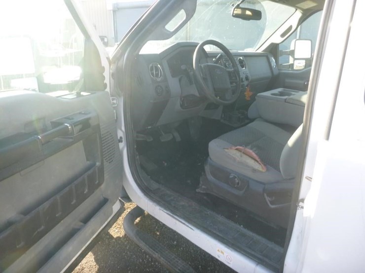 2015-ford-f550-image-9