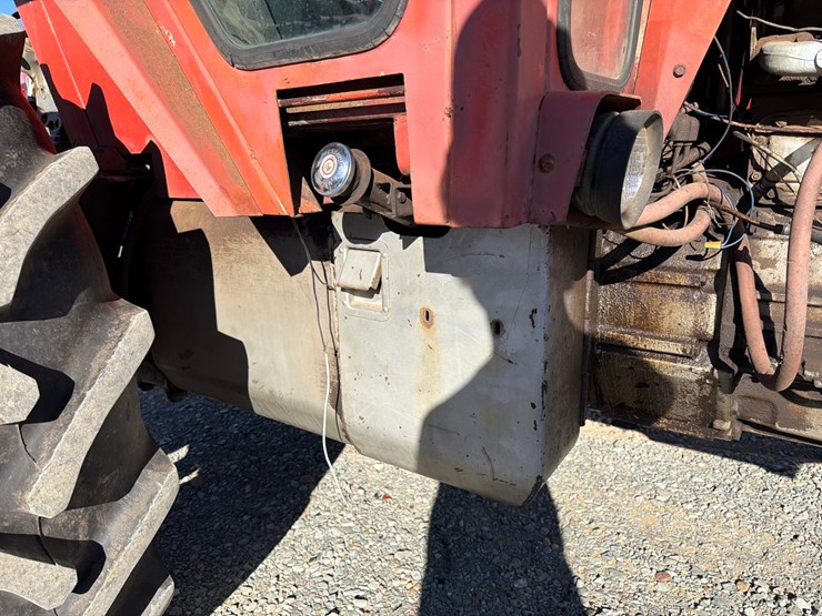 massey-ferguson-1135-image-26