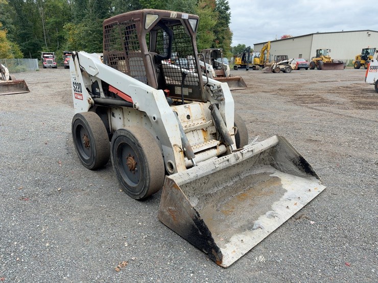2009-bobcat-s220-image-7