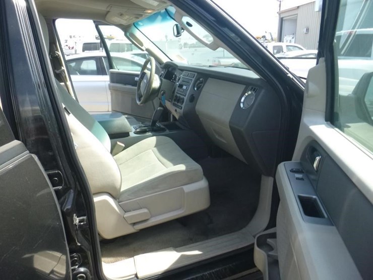 2012-ford-expedition-image-6