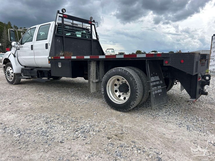 2011-ford-f650-image-4
