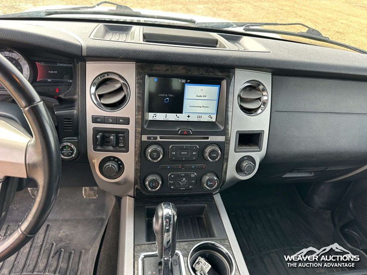 2016-ford-expedition-limited-image-12