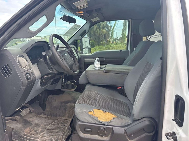 2016-ford-f350-image-12