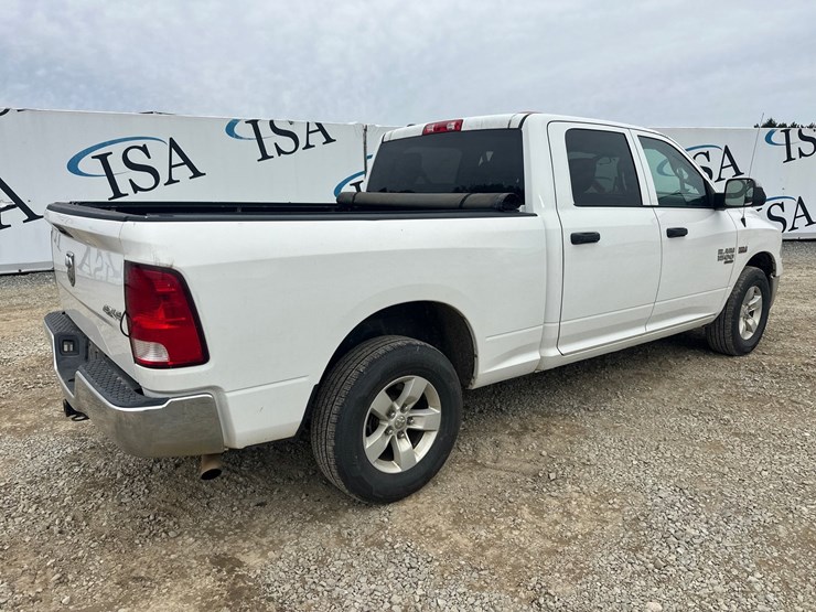 2019-ram-1500-classic-image-5