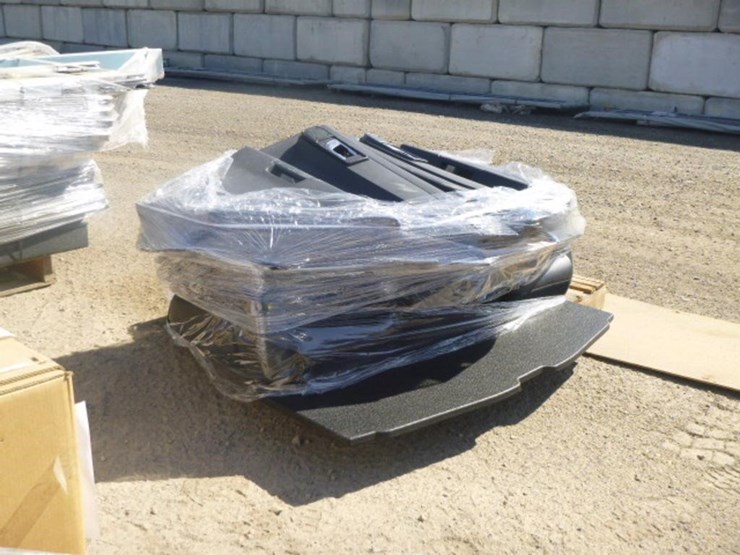 2025-ford-explorer-image-1