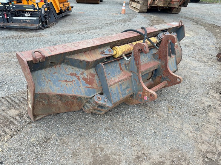 caterpillar-420d-it-image-2