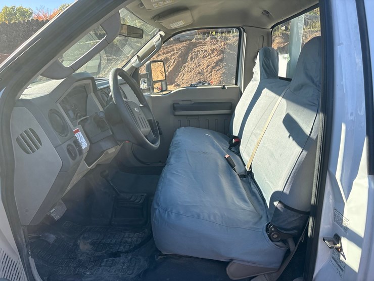 2008-ford-f550-image-64
