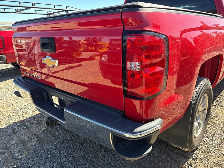 2018-chevrolet-silverado-1500-image-17