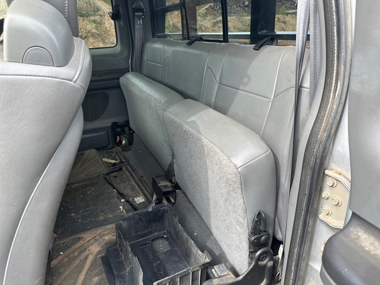 2004-ford-f250-image-29