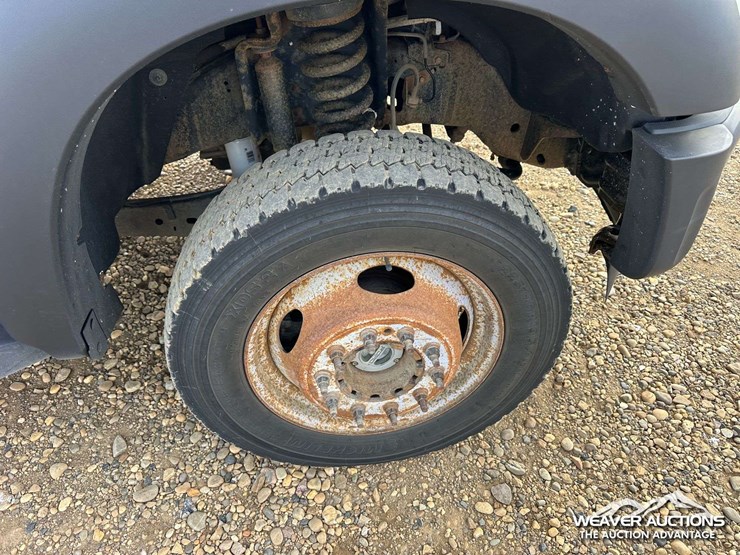 2016-ford-f550-image-37