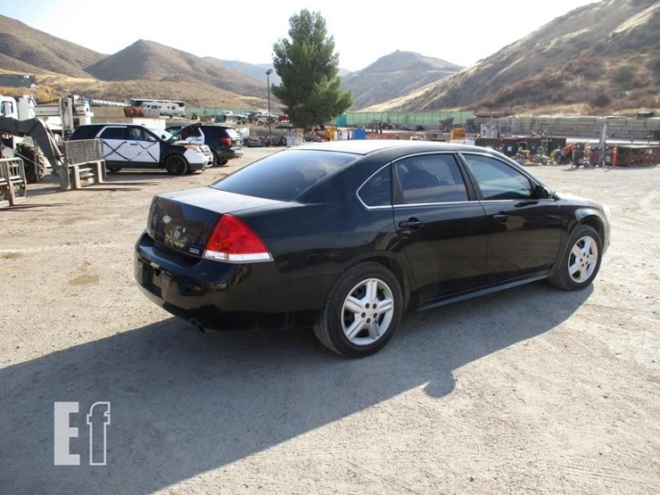 2012-chevrolet-impala-image-3