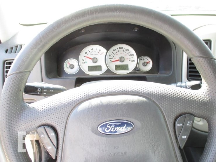 2007-ford-escape-hybrid-image-11