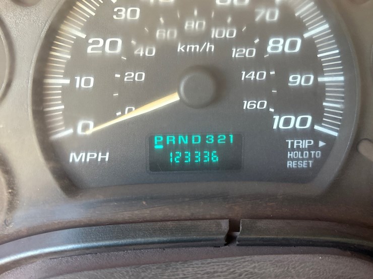 2005-chevrolet-express-3500-image-32