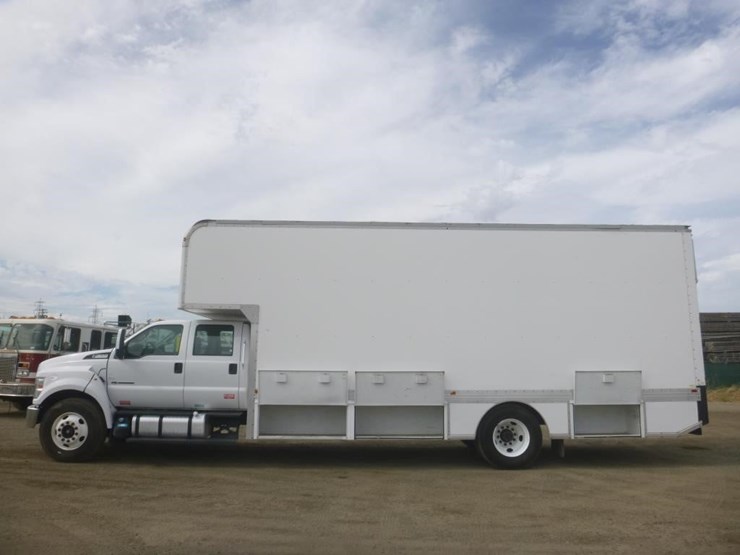 2016-ford-f650-xlt-image-5