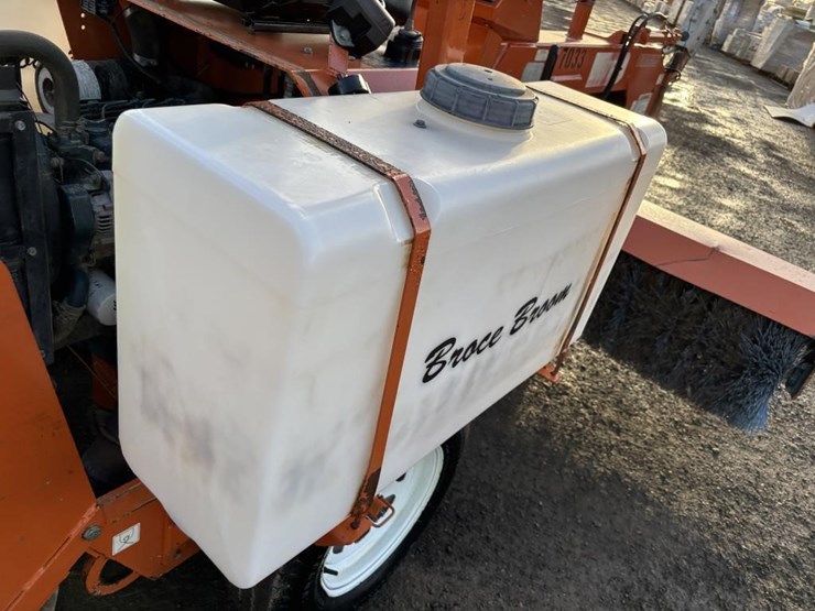 2014-broce-bb250b-image-26