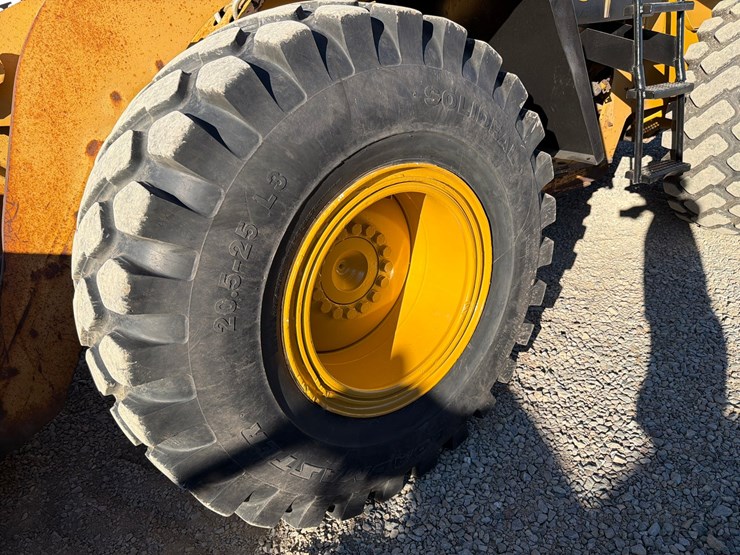caterpillar-938g-image-62