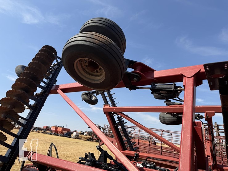 case-ih-true-tandem-330-turbo-image-21