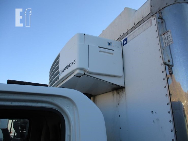 2016-isuzu-nqr-image-14