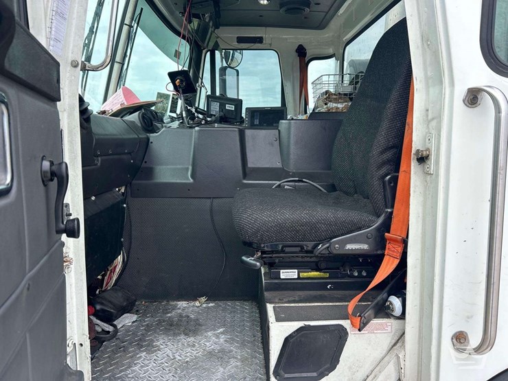2019-autocar-xpeditor-image-7