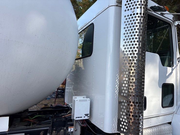 2013-kenworth-t370-image-25