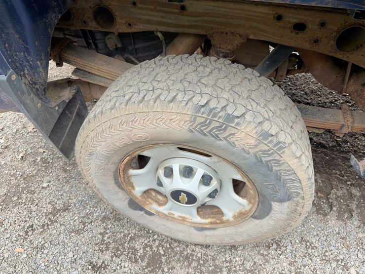 2013-chevrolet-silverado-2500hd-image-9