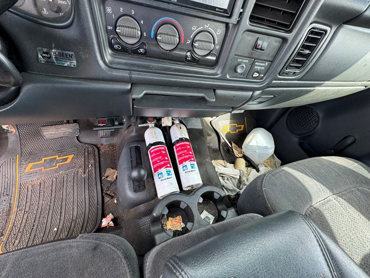 2002-chevrolet-2500-image-34