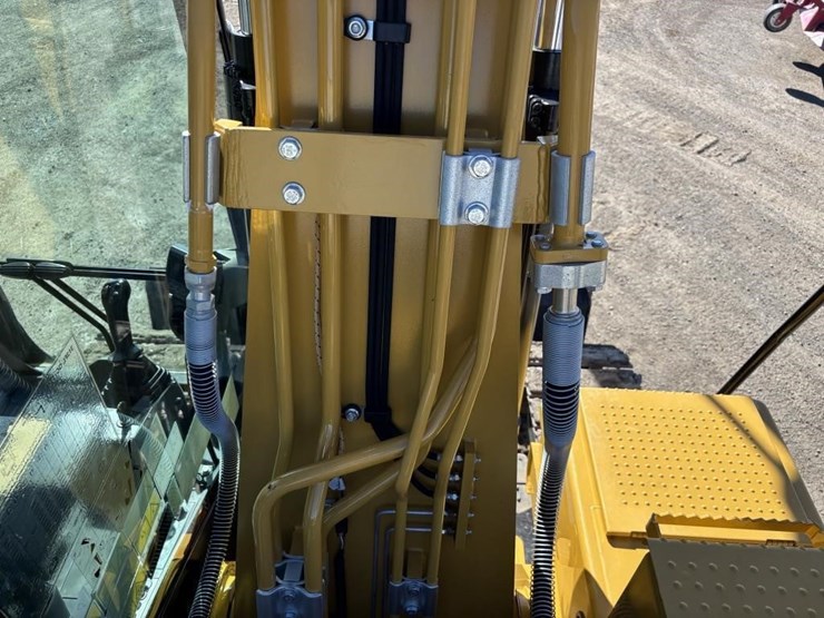 2020-caterpillar-313flgc-image-62