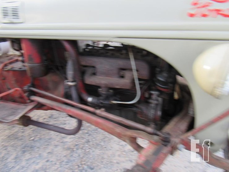 1950-ford-8n-image-9