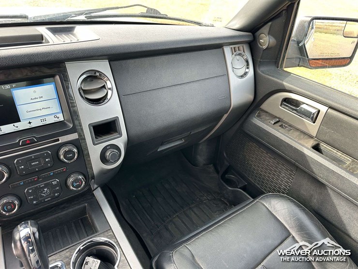 2016-ford-expedition-limited-image-11