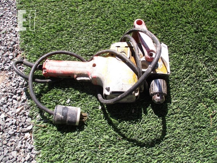 milwaukee-1/2"-angle-hd-hole-hawg-drill-image-2
