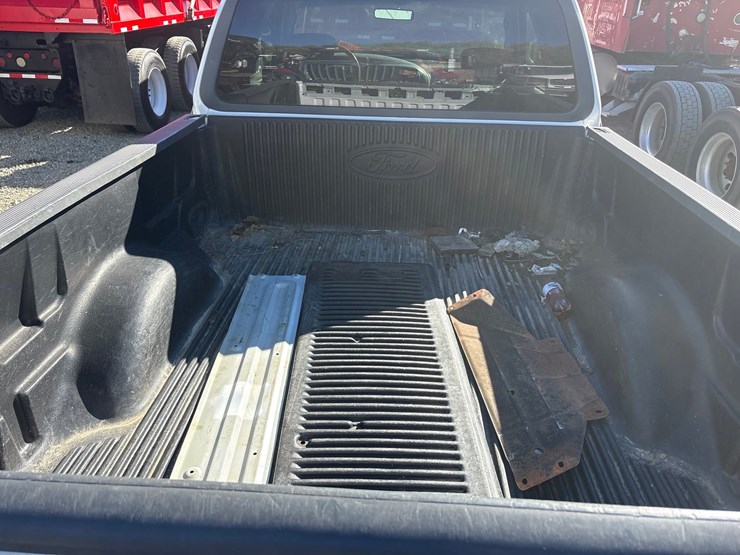 2001-ford-f150-xlt-image-19