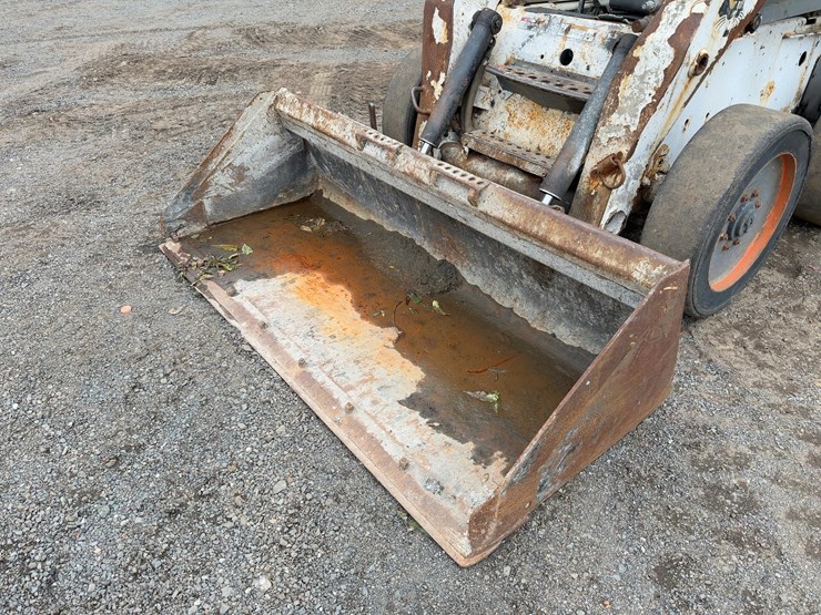 2006-bobcat-s300-image-9