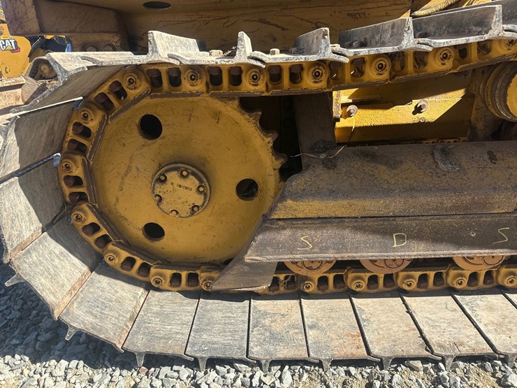 caterpillar-d3b-lgp-image-40