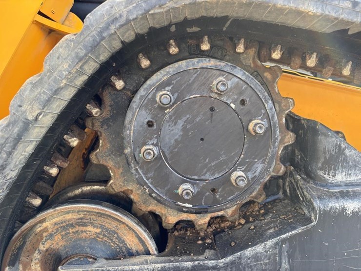 2021-jcb-3ts-8t-image-19