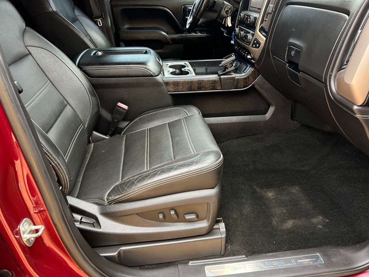 2014-gmc-sierra-1500-denali-image-31