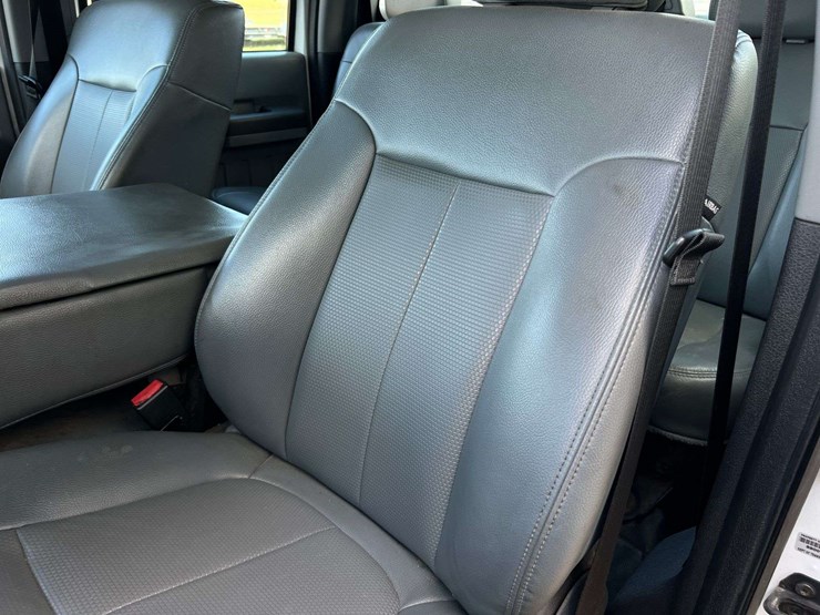 2015-ford-f550-image-18